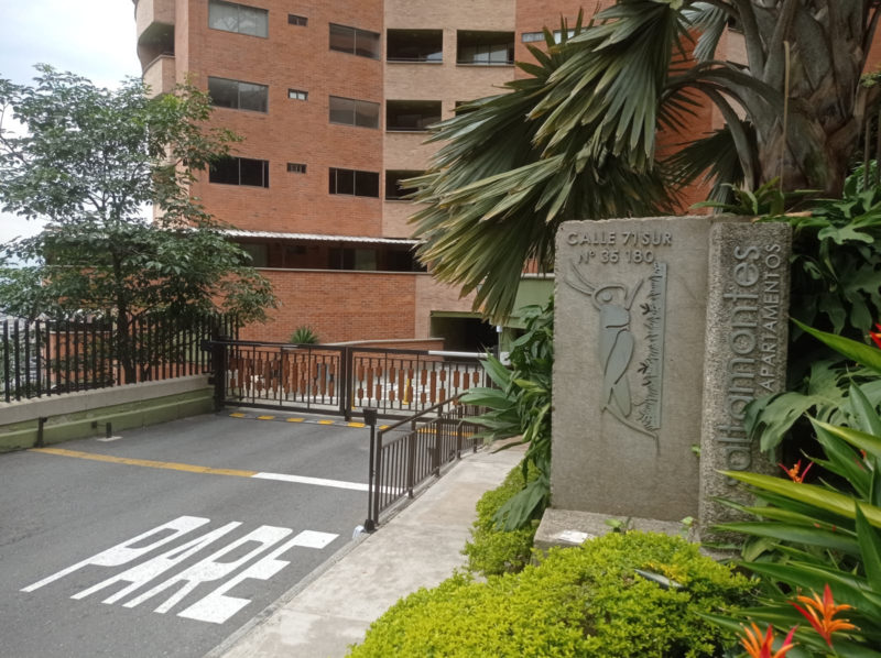 EN SALTAMONTES – BETANIA, SABANETA, ANTIOQUIA