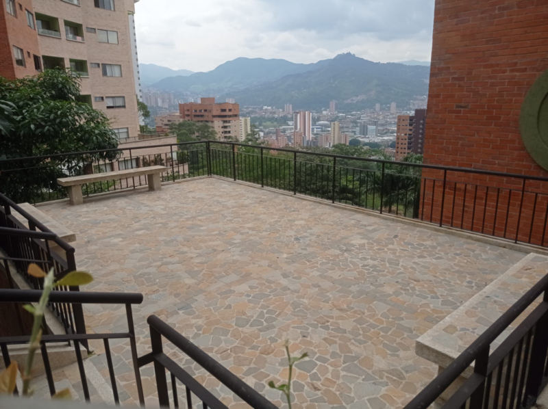 EN SALTAMONTES – BETANIA, SABANETA, ANTIOQUIA