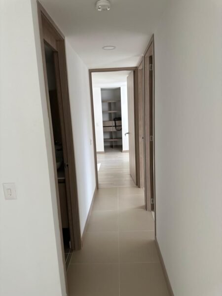 EN PARQUE RESIDENCIAL PARÍS – SABANETA, ANTIOQUIA