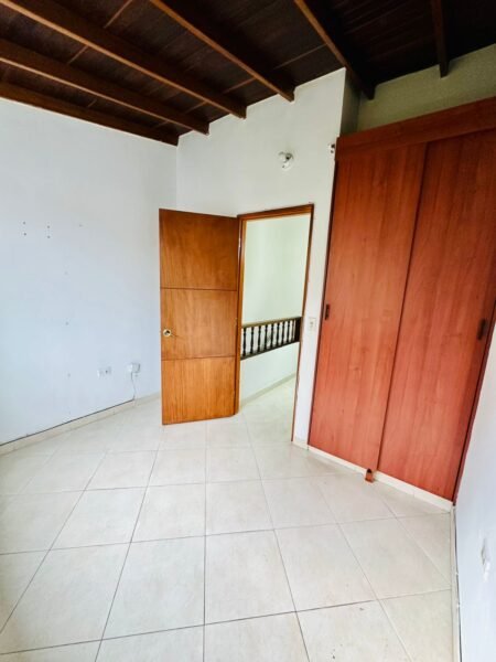 EN VENTA CALASANZ PARTE ALTA – UNIDAD CALASANIA DEL SOL