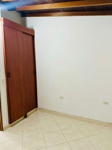 EN VENTA CALASANZ PARTE ALTA – UNIDAD CALASANIA DEL SOL