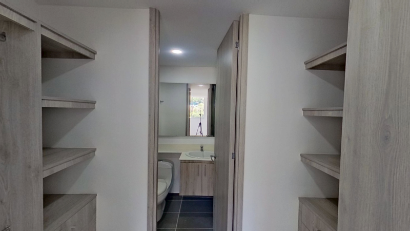 EN ALUNA APARTAMENTOS – ENVIGADO, ANTIOQUIA