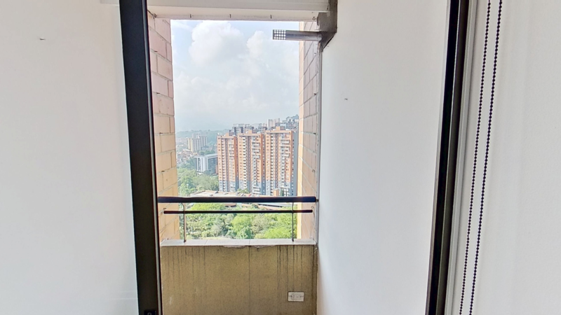 EN MEDELLÍN – FRONTERA DE LOS BERNAL