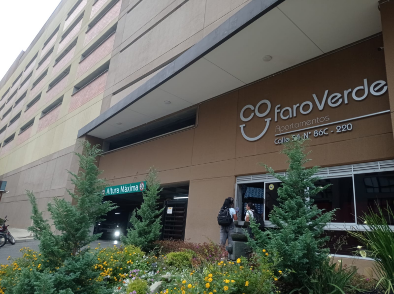 EN FARO VERDE CALASANZ MEDELLÍN